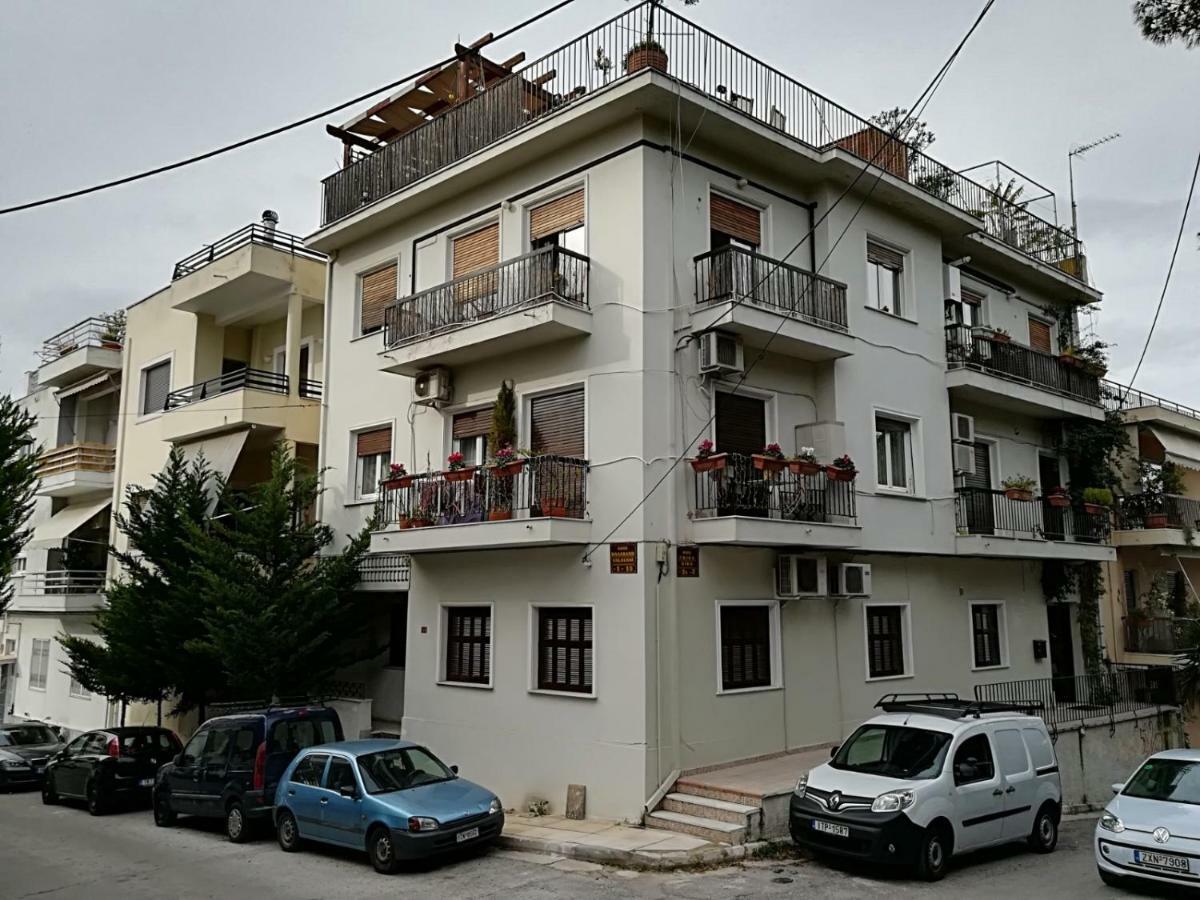 Spacious Apartment Near Acropolis With Roof Garden Atene Esterno foto